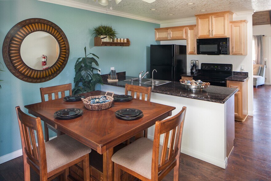 Building Photo - Sundial Apartments