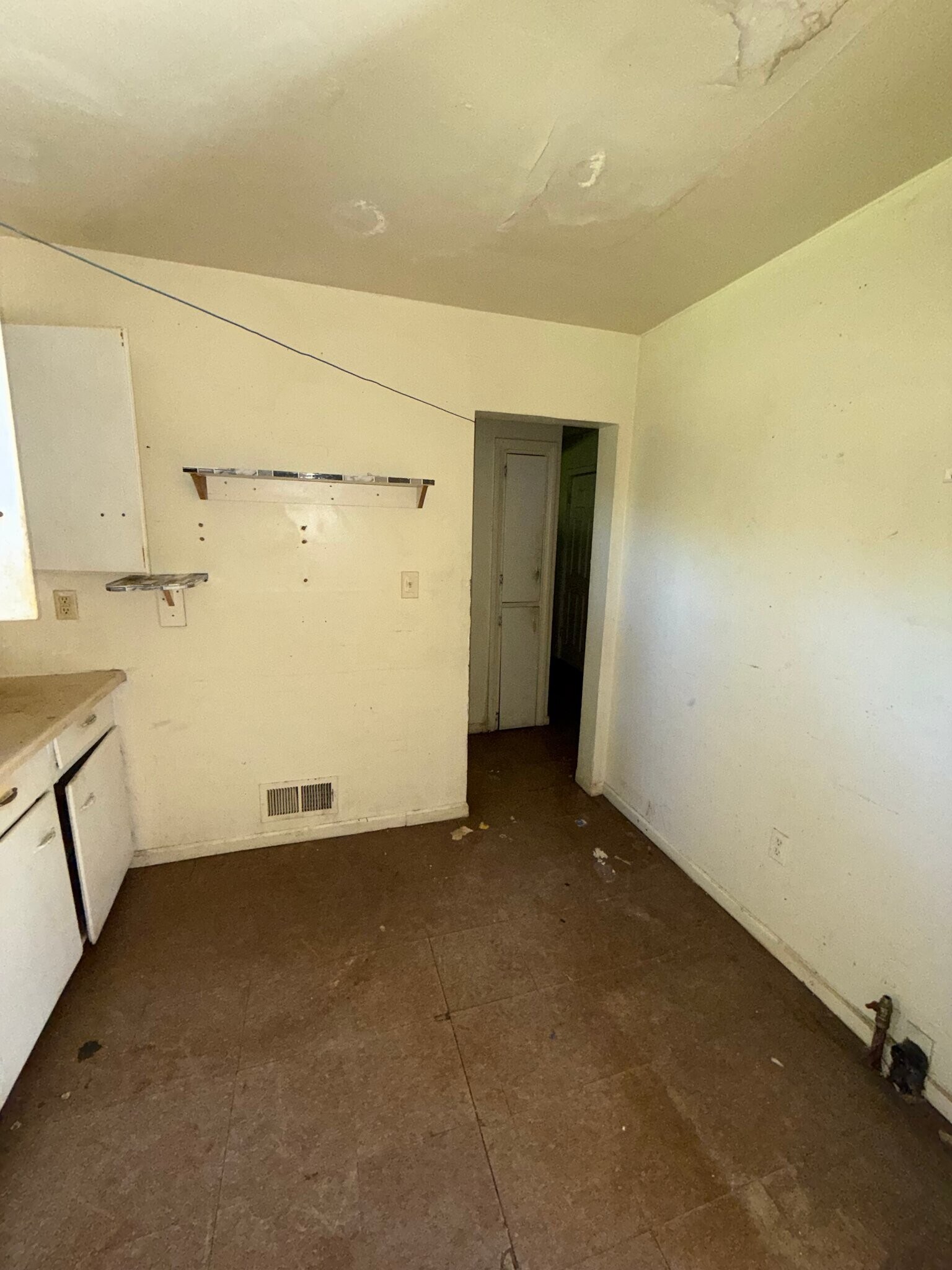 Building Photo - 3501 Milbourne Ave