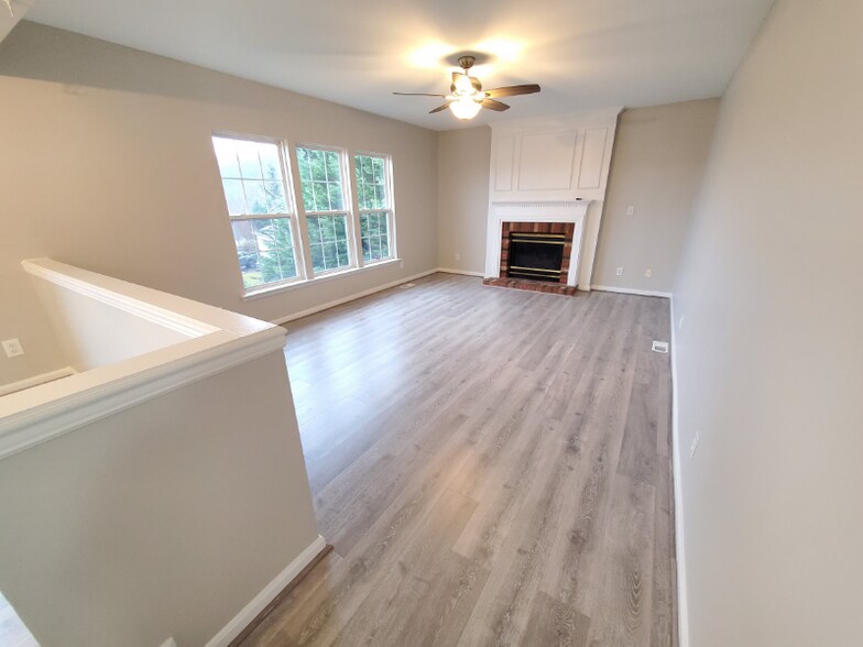 Building Photo - 1 Dartmouth Ave