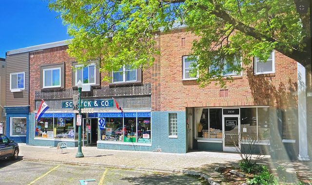 Building Photo - 2533 7th Ave E