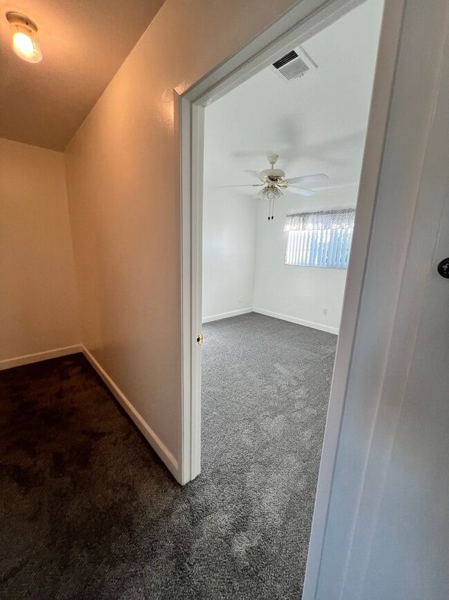 Building Photo - Spacious 2-Story House in Whittier