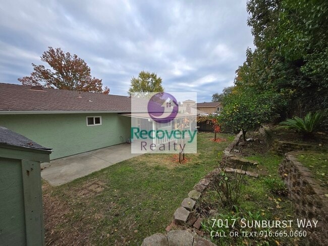 Building Photo - 7017 Sunburst Way