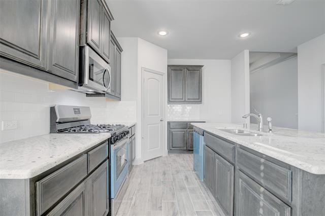 Building Photo - 7821 Cypress Dr