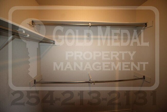 Building Photo - Lisa Lane Living – Simple, Smart & Ready for You!