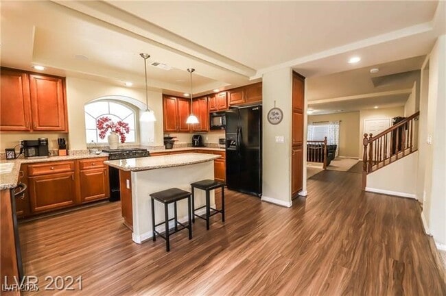 Building Photo - 8450 W Sapphire St