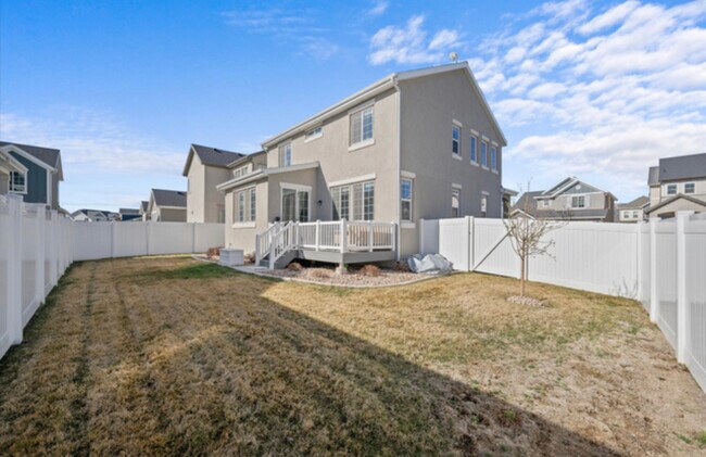 Building Photo - 2418 N 3370 W