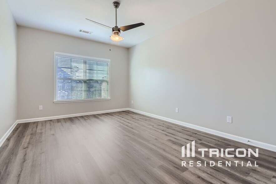 Building Photo - 4113 Roberts Crest Dr