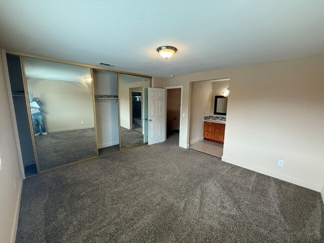 Building Photo - Unique 5 Bedroom 2 Story w/ Solar Suisun *...