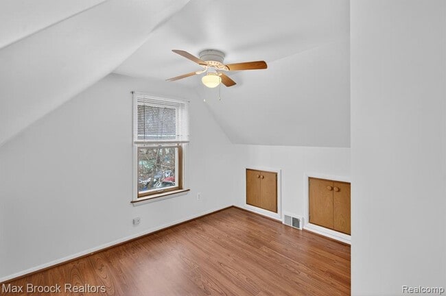 Building Photo - 9024 Mandon Rd
