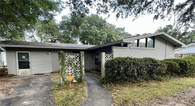 Building Photo - 4359 Montclair Cir E