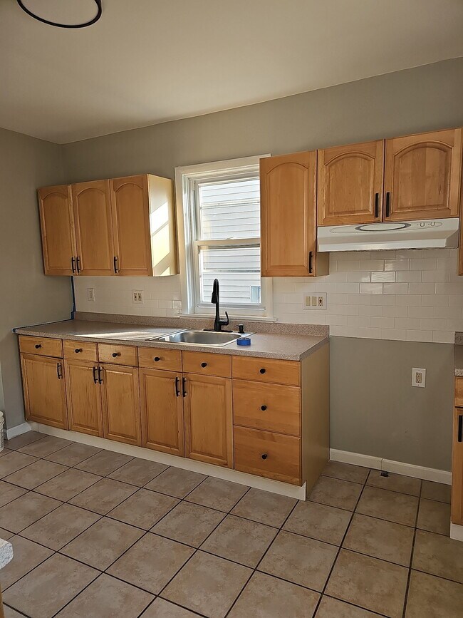 Building Photo - 700 N Harrisburg Ave