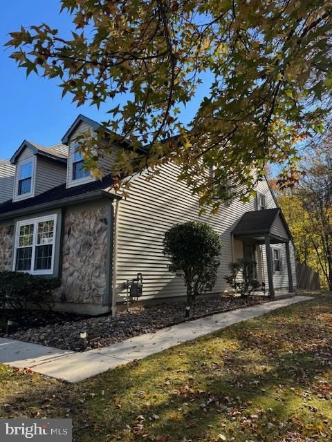 Building Photo - 117 Wagonwheel Ct