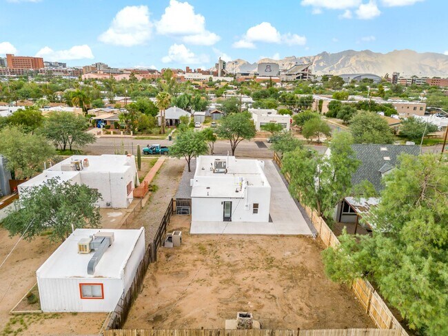 Building Photo - Sam Hughes New Home - Available for PRELEASE 2026!