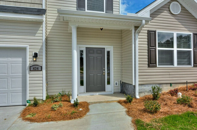 Building Photo - 403 Amesbury Dr