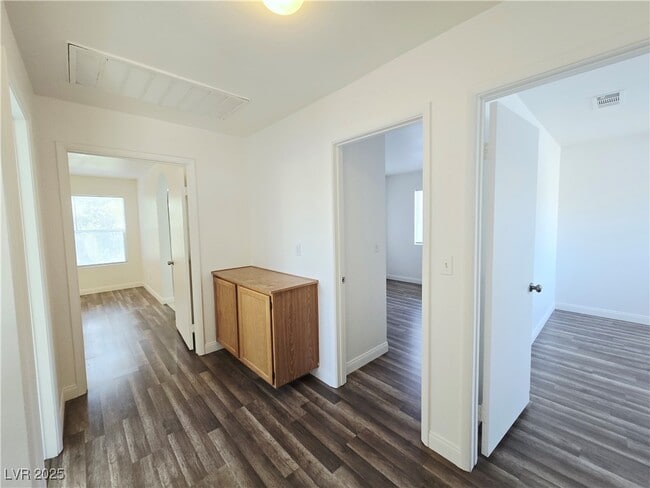 Building Photo - 9433 Valencia Canyon Dr