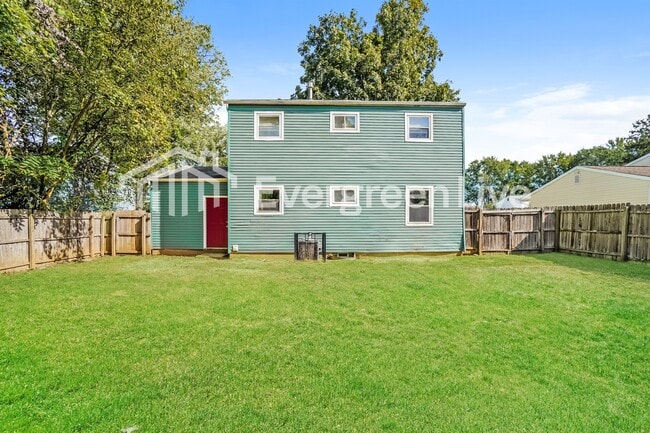 Building Photo - 3327 Everson Rd W