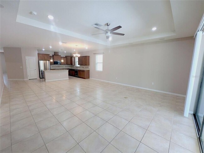 Building Photo - 18810 Birchwood Groves Dr