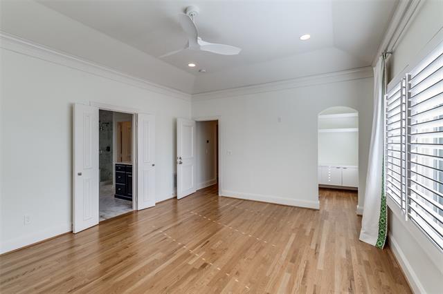 Building Photo - 3179 Armstrong Ave