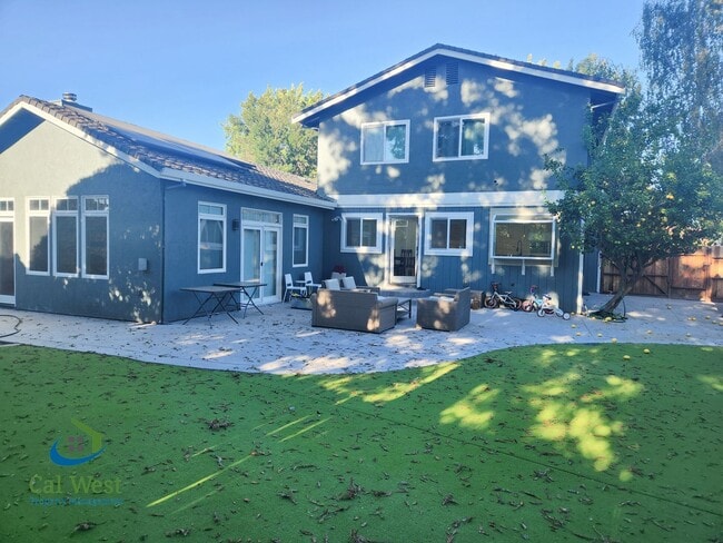 Building Photo - 7521 Santa Barbara Dr