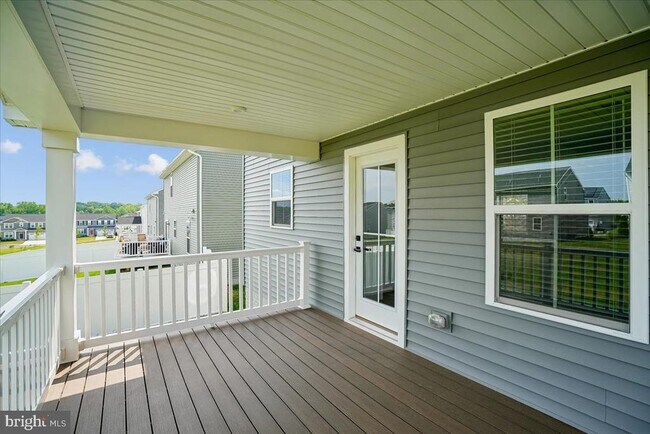 Building Photo - 6415 Farrier Wy