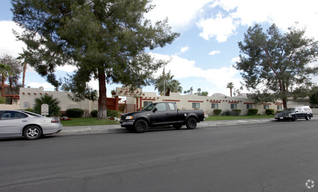 Building Photo - Taos Palms