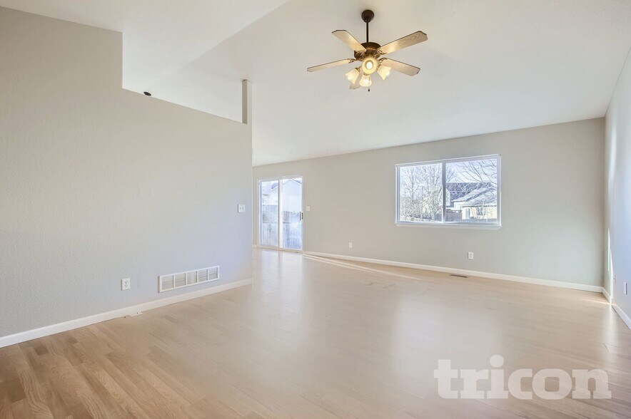 Building Photo - 1711 86th Ave