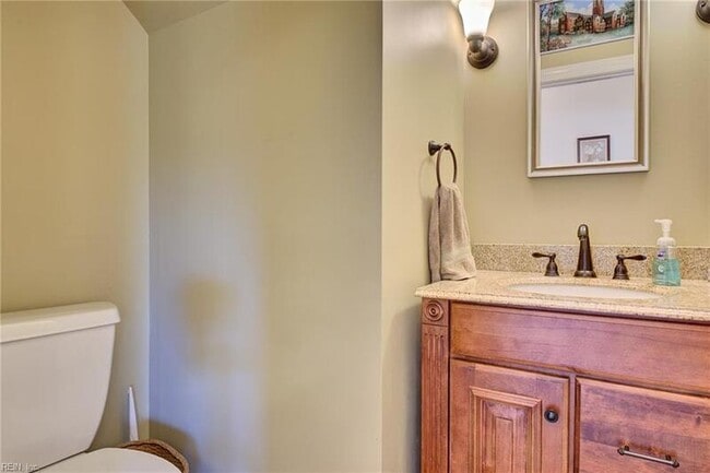 Building Photo - 12325 6 Ponds Ln