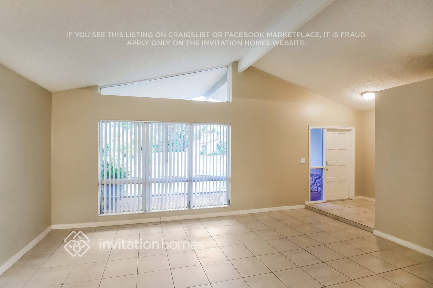 Building Photo - 10851 NW 32nd Ct