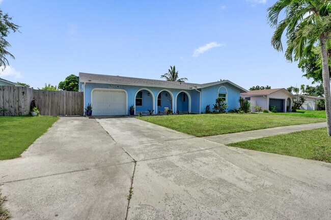 Building Photo - 855 NW 80th Terrace