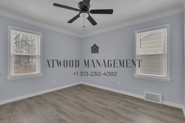 Building Photo - This beautifully updated 3-bedroom, 1-bath single-family home is ready for move-in!