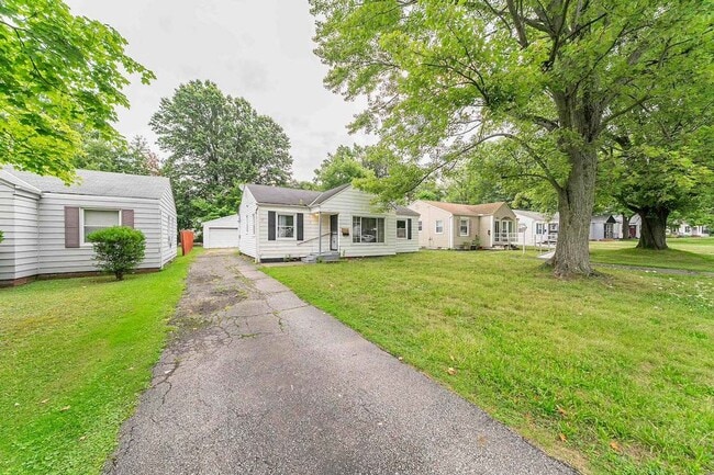 Building Photo - 2533 Greenvale Rd