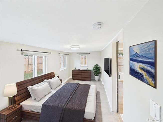 Building Photo - 404 S Race St