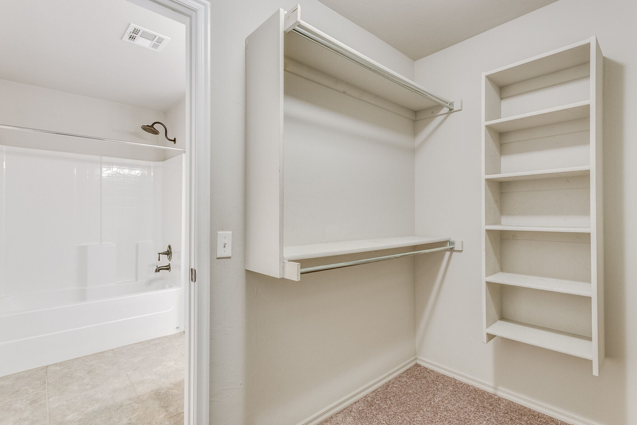 Building Photo - 1308 Heathrow Way