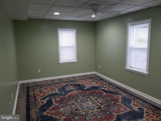 Building Photo - 417 S Washington St