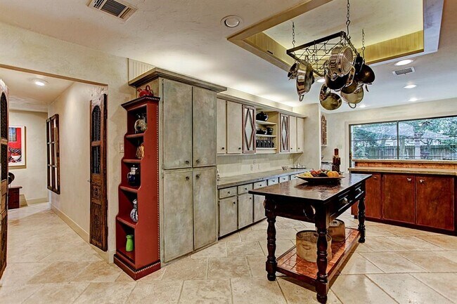 Building Photo - 2607 Crossvine Cir