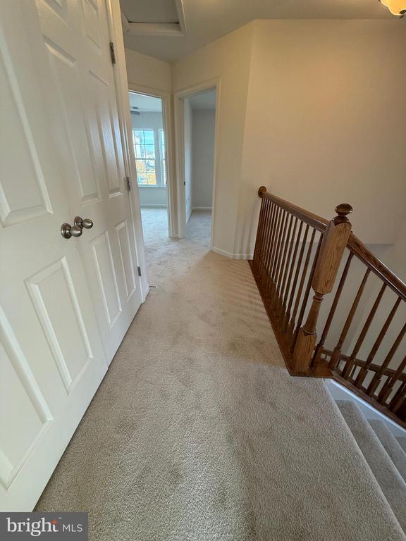 Building Photo - 120 Woodman Ct