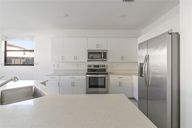 Building Photo - 22664 SW 130th Ave