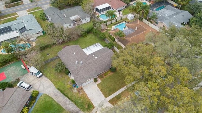 Building Photo - 2907 Little John Rd