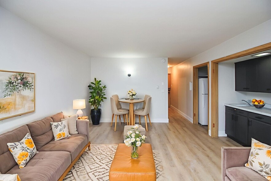 Interior Photo - Uptown Flats