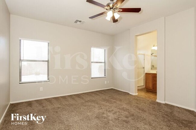 Building Photo - 1293 W Agrarian Hills Dr
