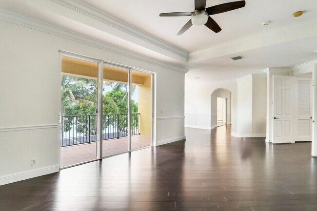 Building Photo - 5029 Forest Dale Dr