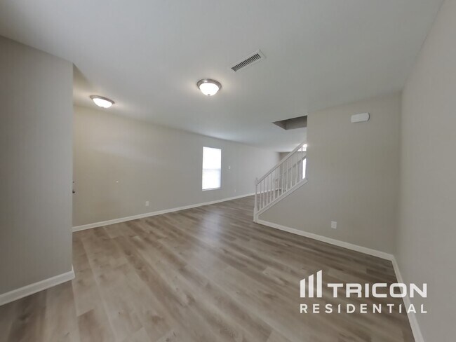 Building Photo - 3032 W Longbranch Dr