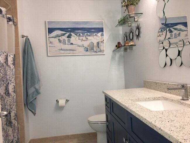 Building Photo - 700 E Boynton Beach Blvd