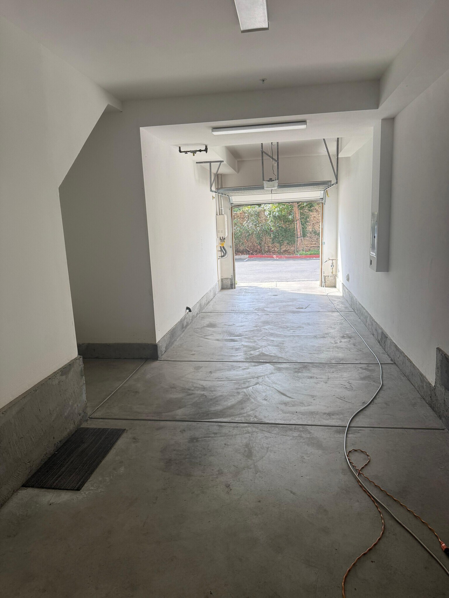 2 car garage - 335 N Fenimore Ave