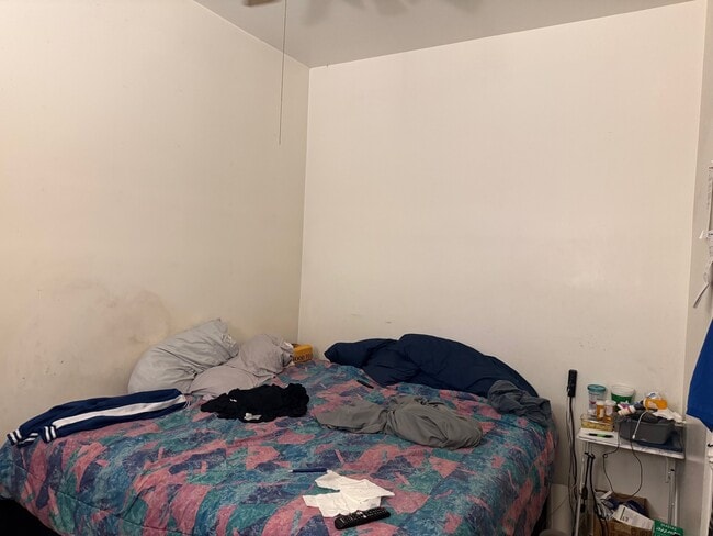 Building Photo - 856 N Lawndale Ave