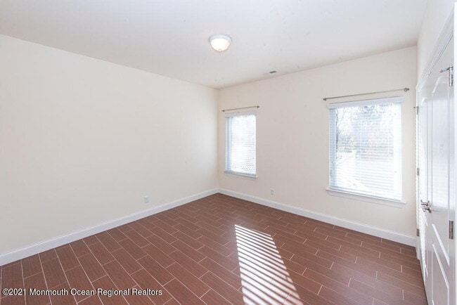 Building Photo - 12 Cindy Ct