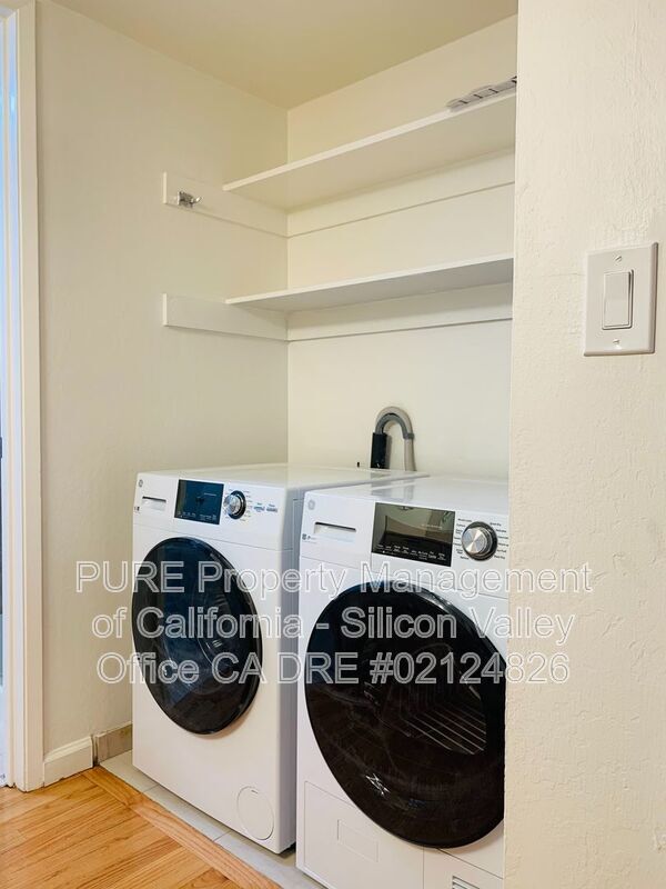 Building Photo - 2315 Eastridge Ave