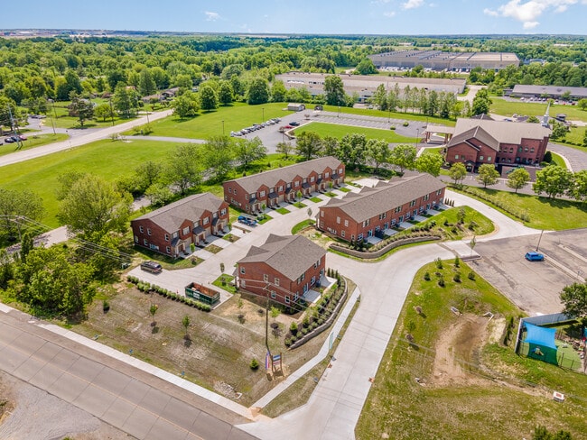 Building Photo - 2301 Point Pl