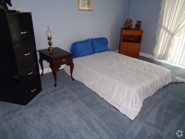 Building Photo - 73 Bluestone Dr