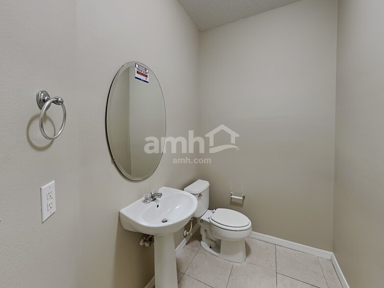 Building Photo - 15157 Perdido Dr